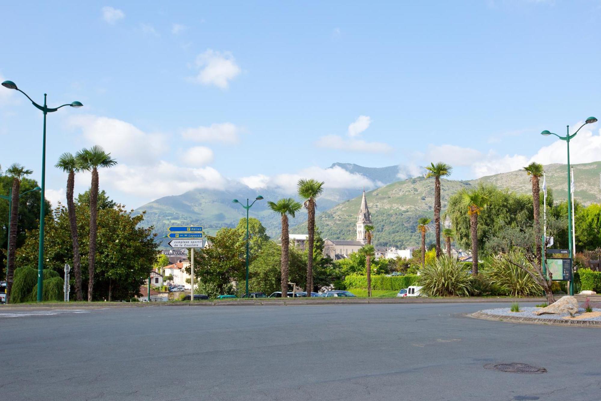 Studio Proche Gare Avec Parking Lourdes Esterno foto